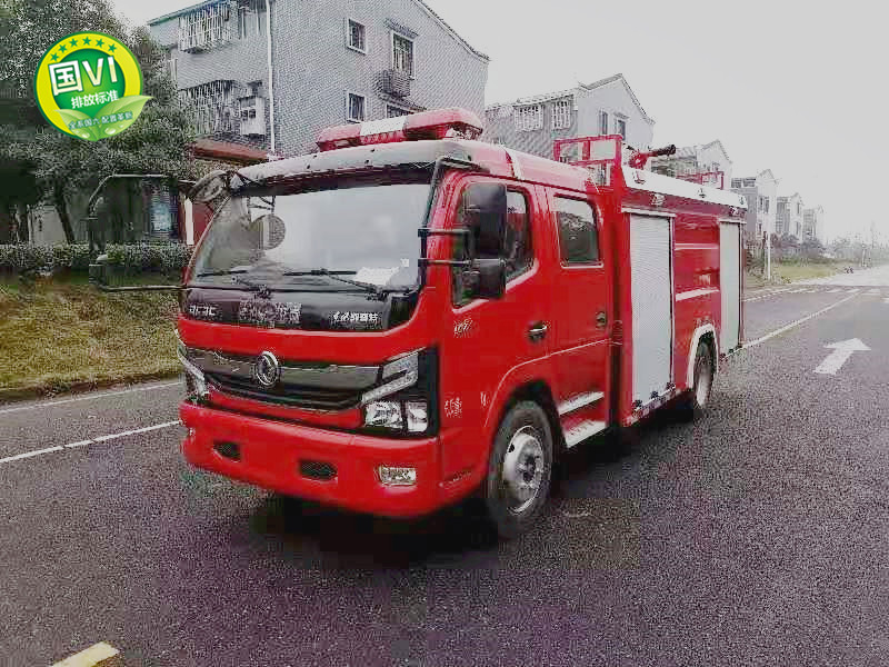 東風(fēng)5噸泡沫消防車(chē)